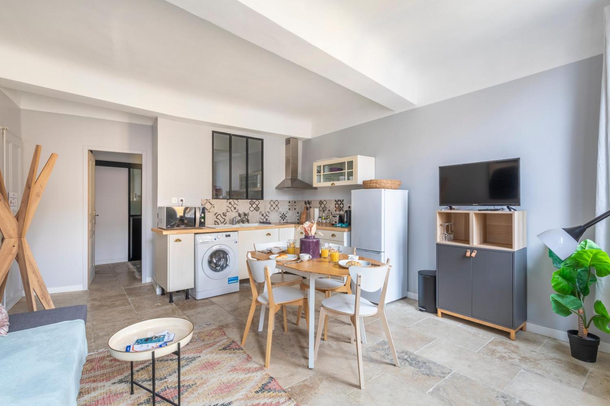 T2 A Deux Pas Du Cours Mirabeau Appartement *
